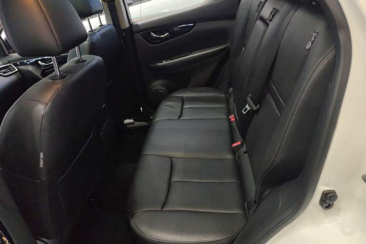 Used Nissan Qashqai 2016 2.0L CVT Flagship Edition Left Rear Seat