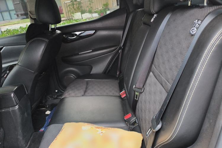 Used Nissan Qashqai 2016 2.0L CVT Luxury Edition Left Rear Seat
