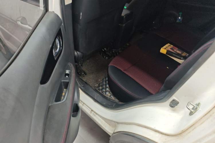 Used Nissan Qashqai 2016 2.0L CVT Elite Edition Left Rear Seat