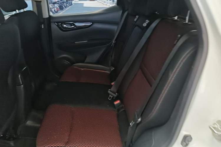 Used Nissan Qashqai 2016 2.0L CVT Elite Edition Left Rear Seat