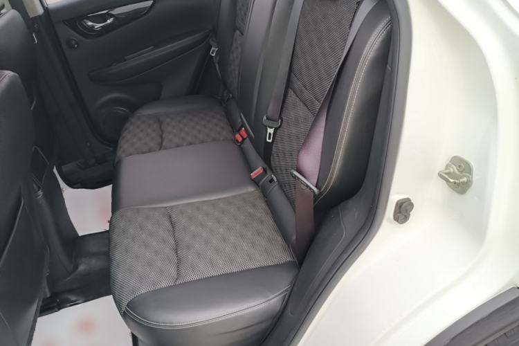 Used Nissan Qashqai 2016 2.0L CVT Luxury Edition Left Rear Seat
