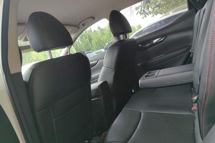Used Nissan Qashqai 2016 2.0L CVT Elite Edition Left Rear Seat