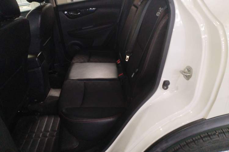 Used Nissan Qashqai 2016 2.0L CVT Luxury Edition Left Rear Seat