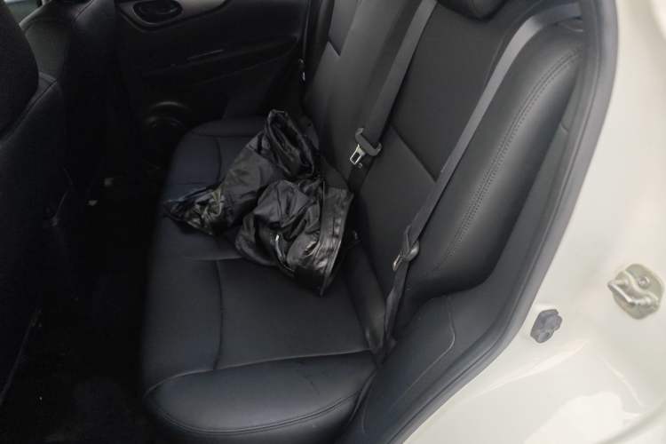 Used Nissan Qashqai 2016 1.2T CVT Fashion Edition Left Rear Seat