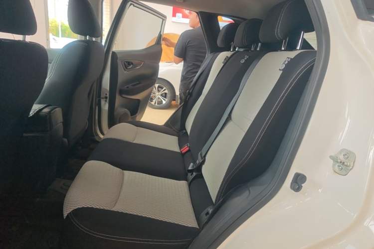 Used Nissan Qashqai 2016 1.2T CVT Fashion Edition Left Rear Seat