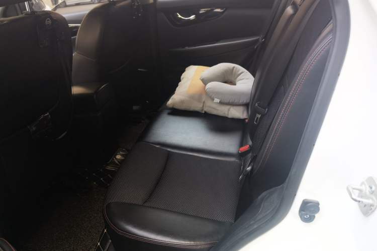 Used Nissan Qashqai 2016 2.0L CVT Luxury Edition Left Rear Seat