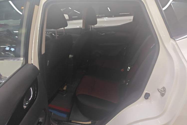 Used Nissan Qashqai 2016 2.0L CVT Elite Edition Left Rear Seat