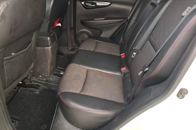 Used Nissan Qashqai 2016 2.0L CVT Luxury Edition Left Rear Seat