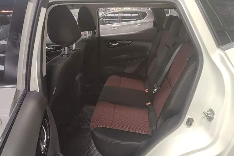 Used Nissan Qashqai 2016 2.0L CVT Elite Edition Left Rear Seat