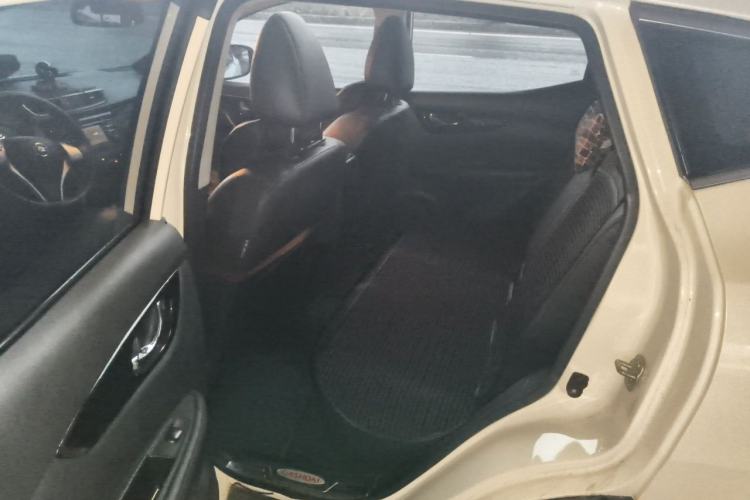 Used Nissan Qashqai 2016 2.0L CVT Luxury Edition Left Rear Seat