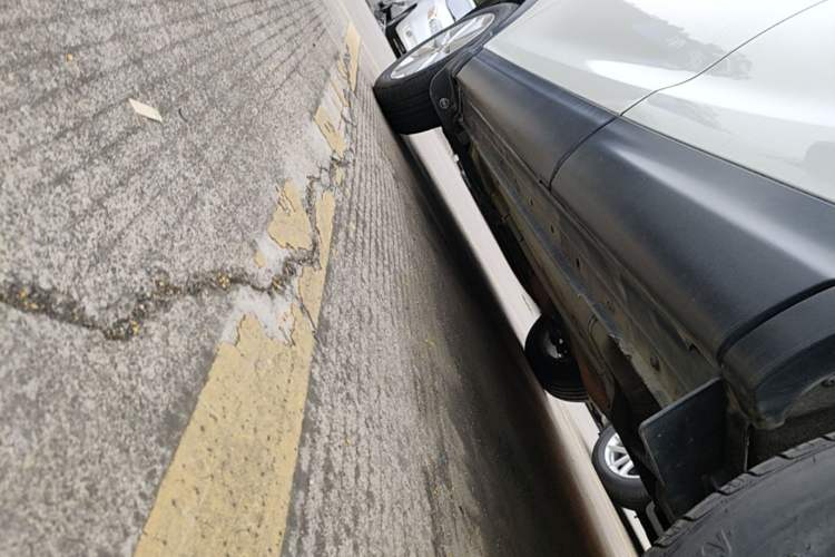 Used Nissan Qashqai 2016 2.0L CVT Elite Edition Left Side Sill