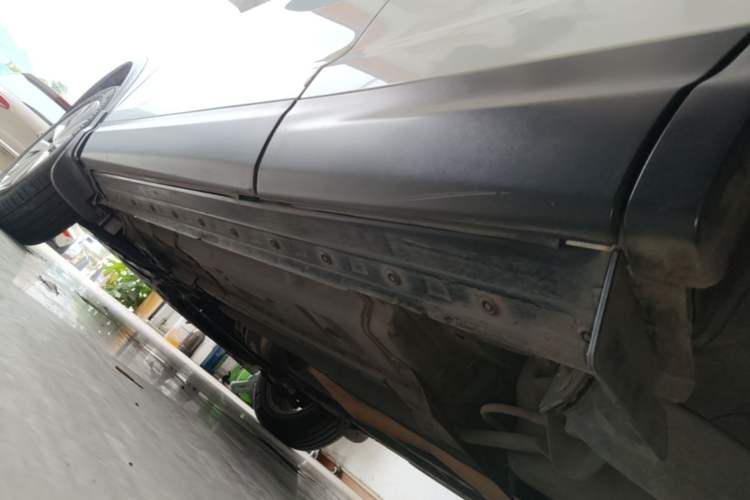 Used Nissan Qashqai 2016 2.0L CVT Elite Edition Left Side Sill