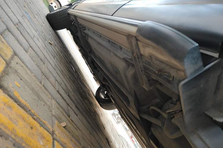 Used Nissan Qashqai 2016 2.0L CVT Luxury Edition Left Side Sill