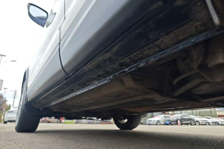 Used Nissan Qashqai 2016 2.0L CVT Elite Edition Left Side Sill