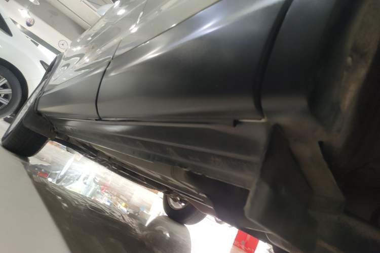 Used Nissan Qashqai 2016 2.0L CVT Elite Edition Left Side Sill