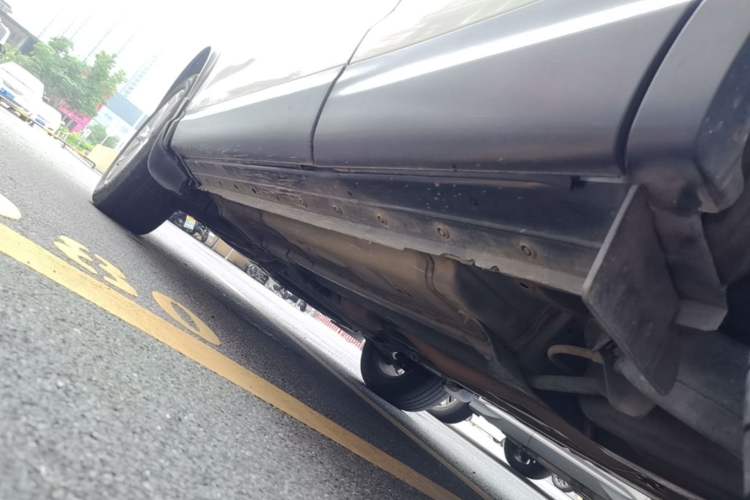 Used Nissan Qashqai 2016 2.0L CVT Elite Edition Left Side Sill