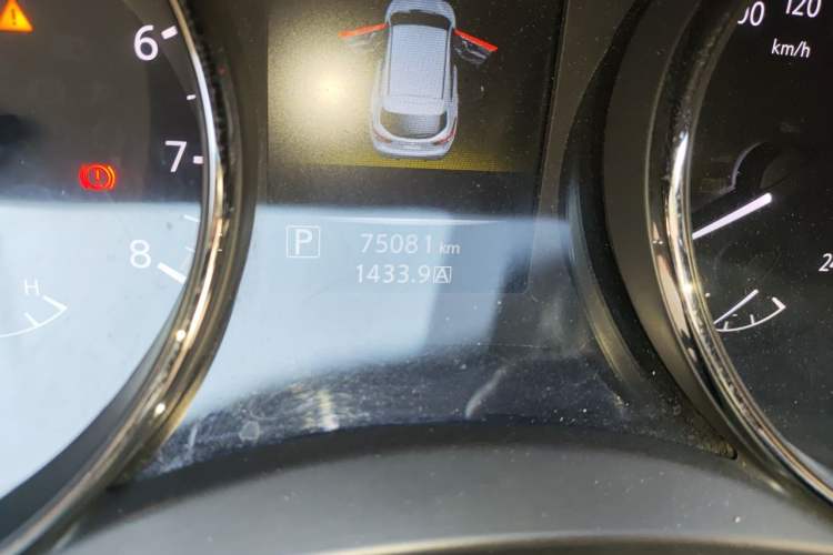 Used Nissan Qashqai 2016 1.2T CVT Fashion Edition Odometer Close Up
