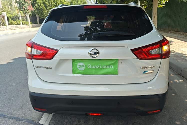 Used Nissan Qashqai 2016 2.0L CVT Luxury Edition Rear