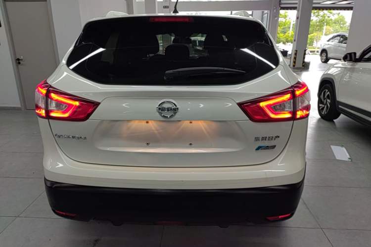 Used Nissan Qashqai 2016 2.0L CVT Elite Edition Rear