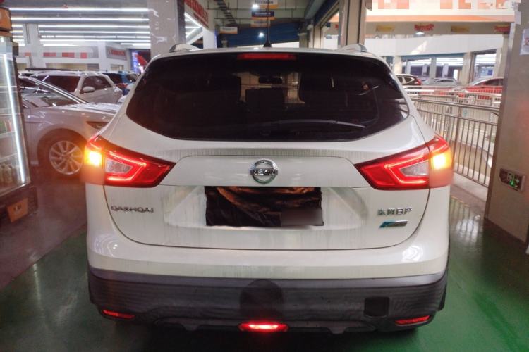 Used Nissan Qashqai 2016 2.0L CVT Luxury Edition Rear