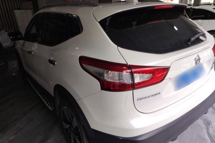 Used Nissan Qashqai 2016 2.0L CVT Luxury Edition Rear Left 45 Deg
