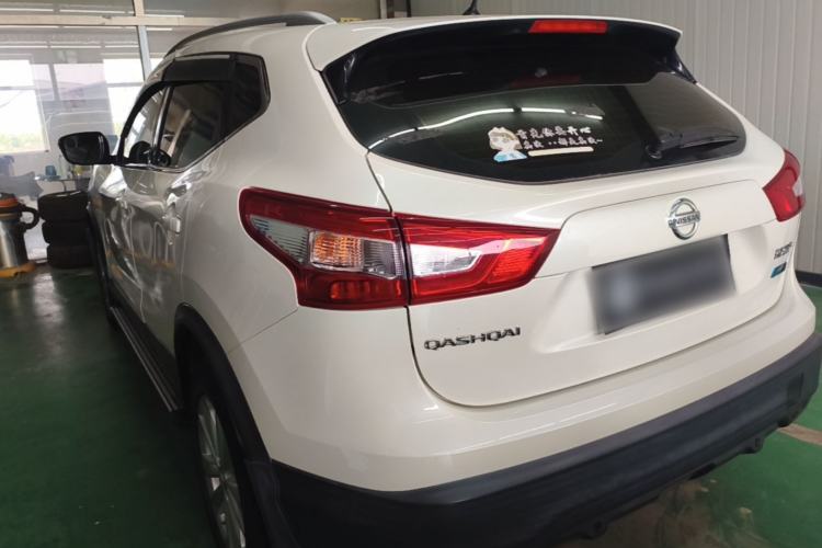 Used Nissan Qashqai 2016 2.0L CVT Elite Edition Rear Left 45 Deg