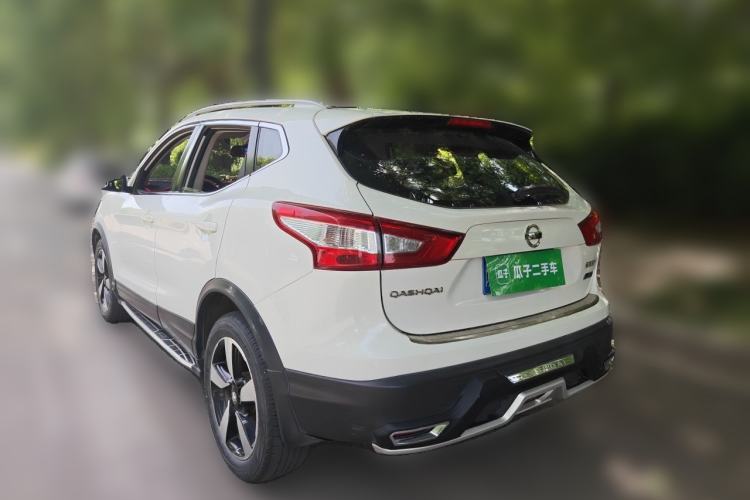 Used Nissan Qashqai 2016 2.0L CVT Leading Edition Rear Left 45 Deg