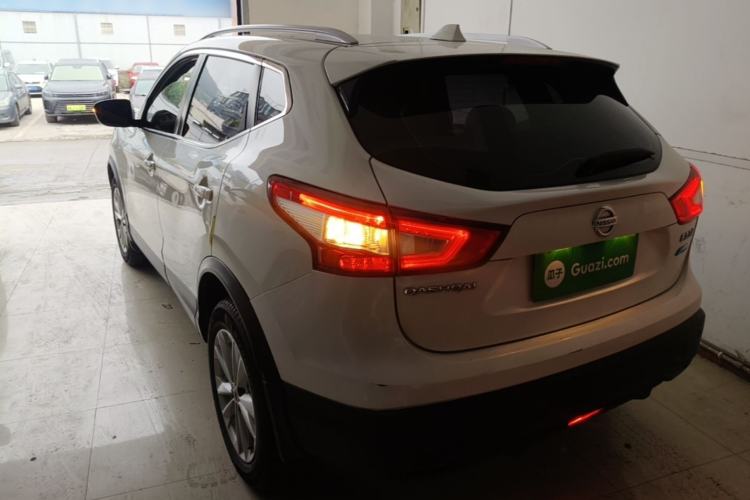 Used Nissan Qashqai 2016 2.0L CVT Elite Edition Rear Left 45 Deg