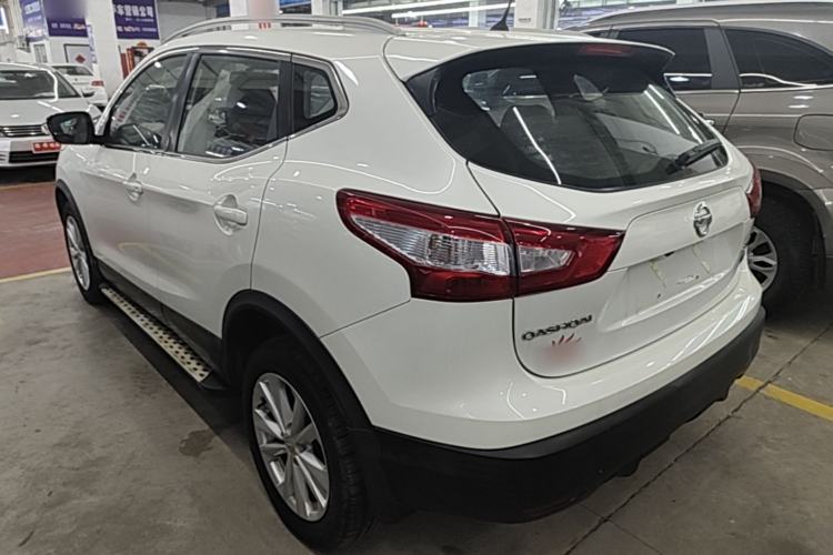 Used Nissan Qashqai 2016 2.0L CVT Elite Edition Rear Left 45 Deg