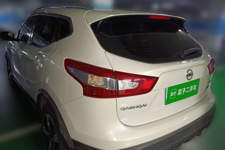 Used Nissan Qashqai 2016 2.0L CVT Luxury Edition Rear Left 45 Deg