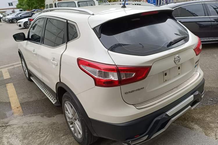 Used Nissan Qashqai 2016 2.0L CVT Elite Edition Rear Left 45 Deg