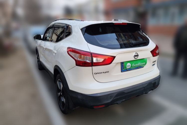 Used Nissan Qashqai 2016 2.0L CVT Luxury Edition Rear Left 45 Deg