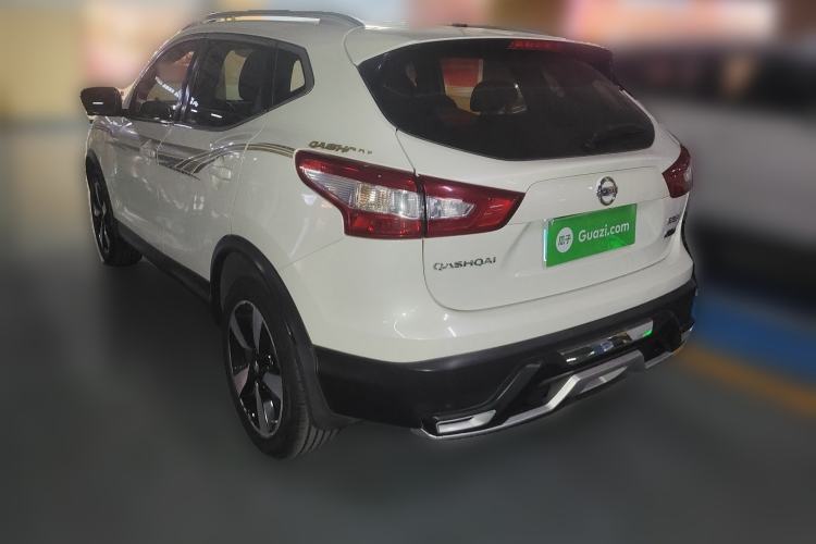 Used Nissan Qashqai 2016 2.0L CVT Luxury Edition Rear Left 45 Deg