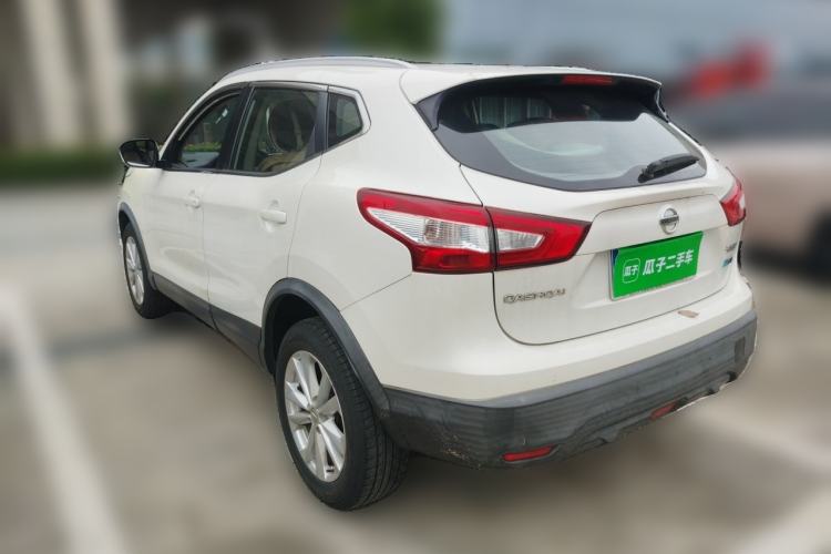 Used Nissan Qashqai 2016 2.0L CVT Elite Edition Rear Left 45 Deg