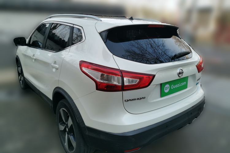 Used Nissan Qashqai 2016 2.0L CVT Luxury Edition Rear Left 45 Deg