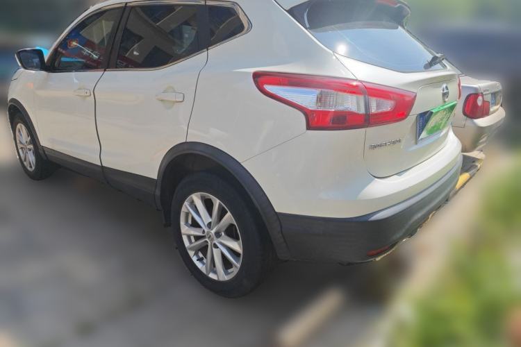 Used Nissan Qashqai 2016 2.0L CVT Elite Edition Rear Left 45 Deg
