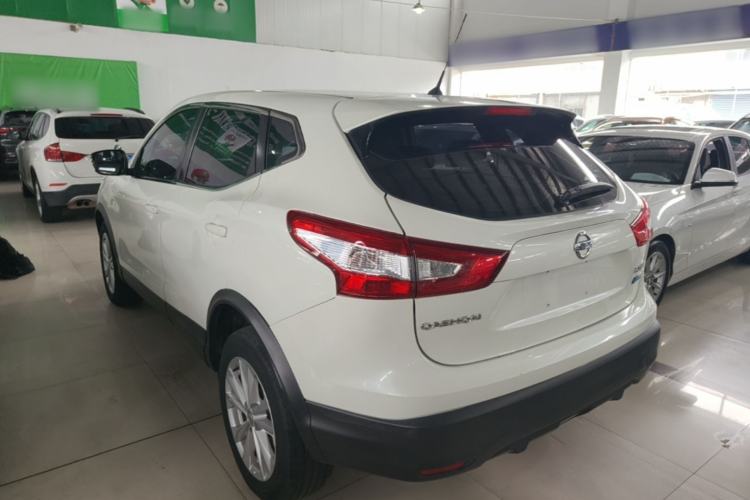 Used Nissan Qashqai 2016 2.0L CVT Elite Edition Rear Left 45 Deg