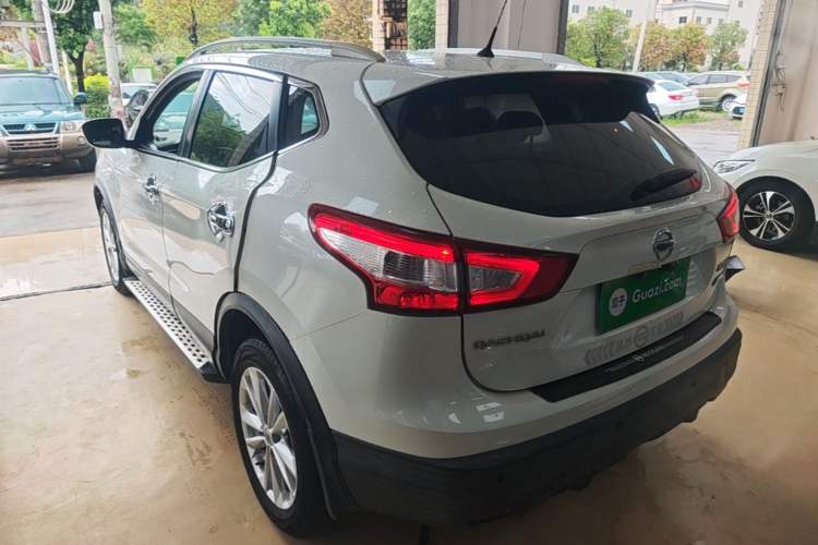 Used Nissan Qashqai 2016 1.2T CVT Fashion Edition Rear Left 45 Deg