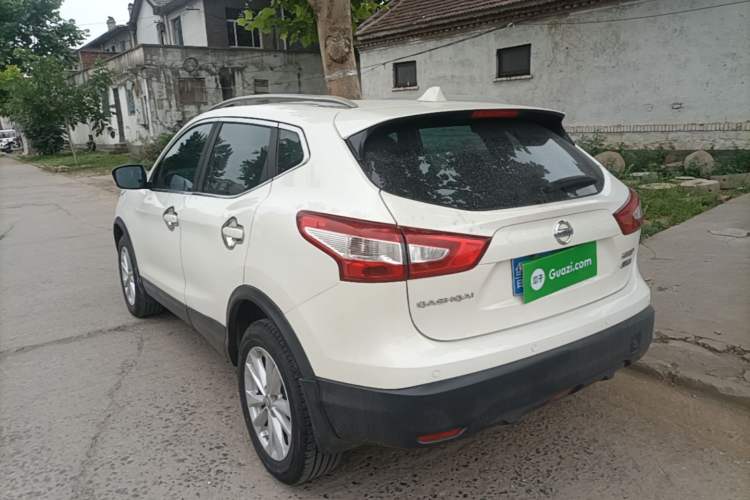 Used Nissan Qashqai 2016 2.0L CVT Elite Edition Rear Left 45 Deg
