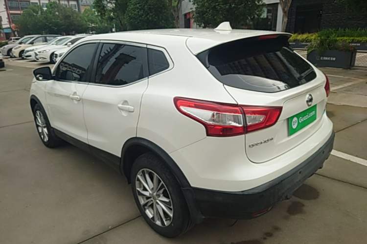 Used Nissan Qashqai 2016 2.0L CVT Elite Edition Rear Left 45 Deg
