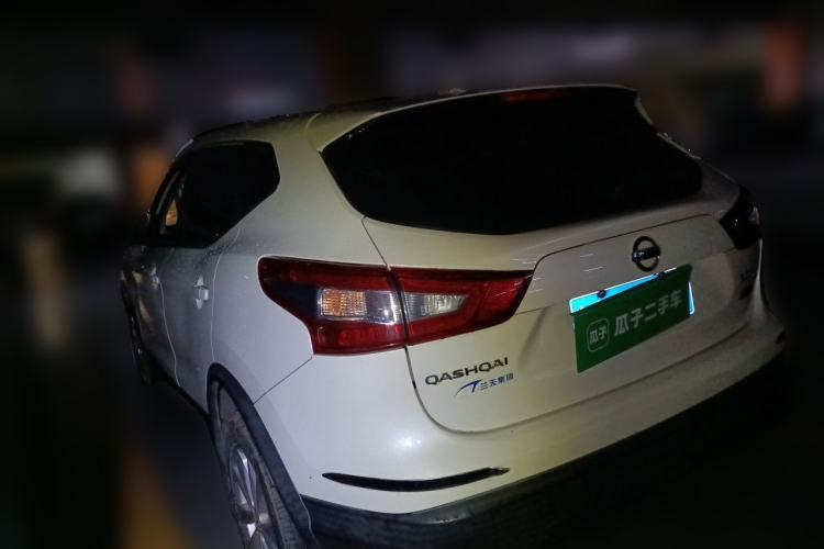 Used Nissan Qashqai 2016 2.0L CVT Elite Edition Rear Left 45 Deg