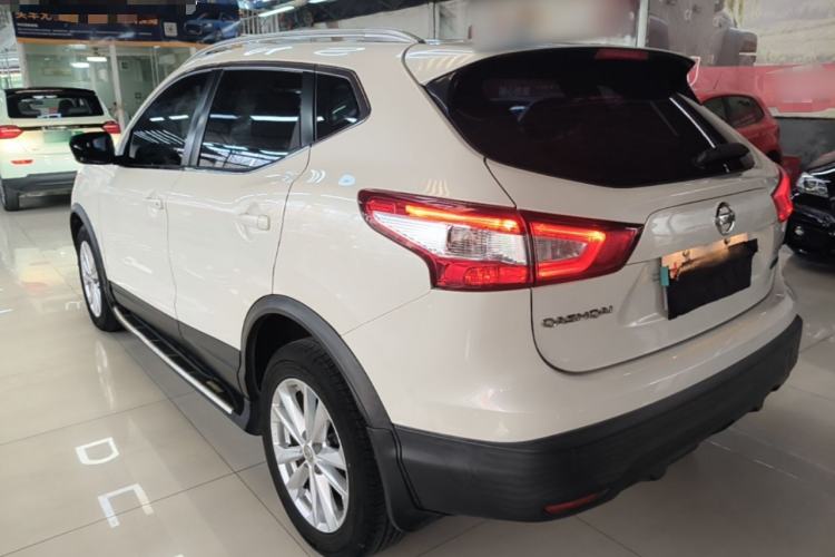 Used Nissan Qashqai 2016 2.0L CVT Elite Edition Rear Left 45 Deg