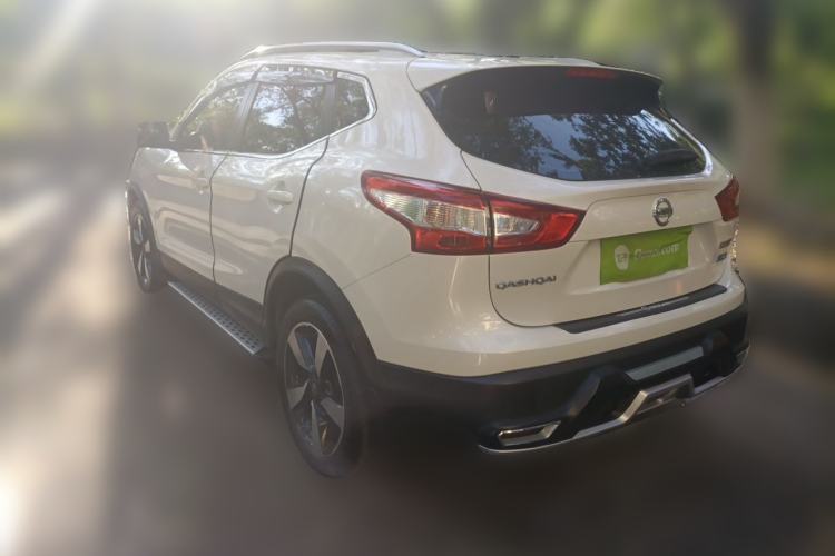 Used Nissan Qashqai 2016 2.0L CVT Elite Edition Rear Left 45 Deg