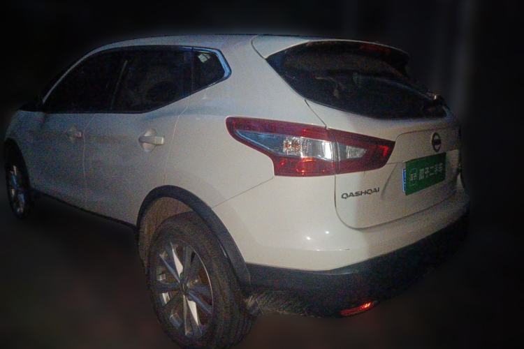 Used Nissan Qashqai 2016 2.0L CVT Elite Edition Rear Left 45 Deg