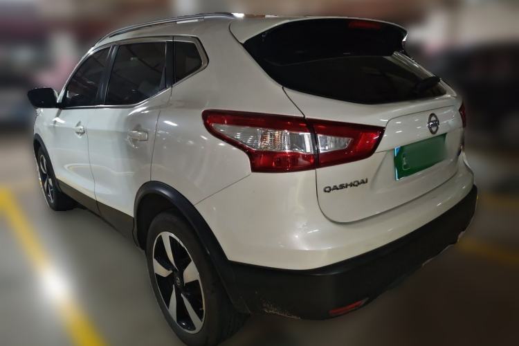 Used Nissan Qashqai 2016 2.0L CVT Luxury Edition Rear Left 45 Deg