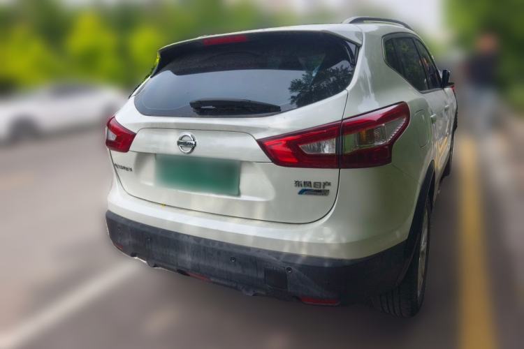 Used Nissan Qashqai 2016 2.0L CVT Elite Edition Rear Right 45 Deg