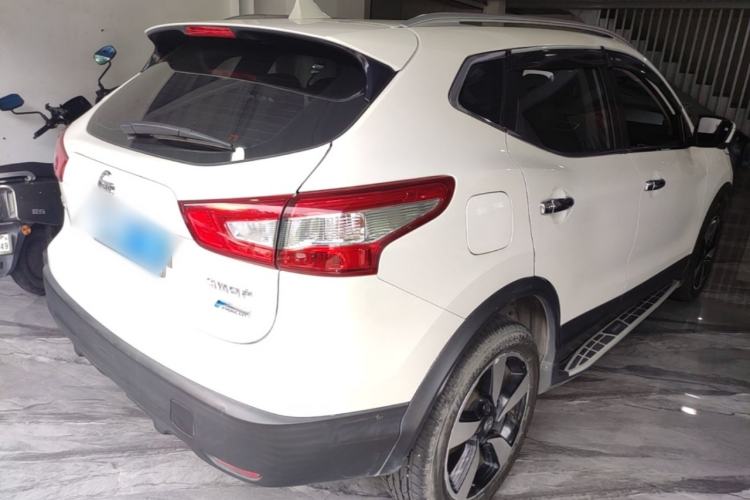 Used Nissan Qashqai 2016 2.0L CVT Luxury Edition Rear Right 45 Deg