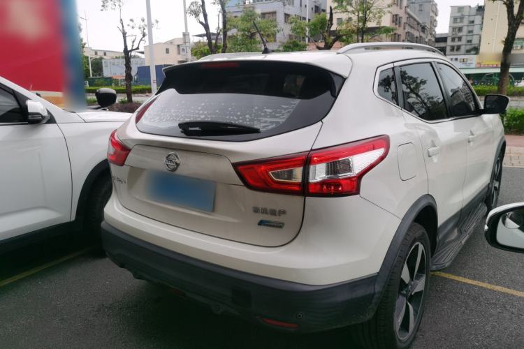 Used Nissan Qashqai 2016 2.0L CVT Flagship Edition Rear Right 45 Deg
