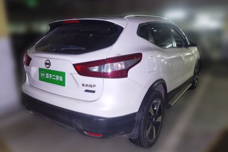 Used Nissan Qashqai 2016 2.0L CVT Luxury Edition Rear Right 45 Deg