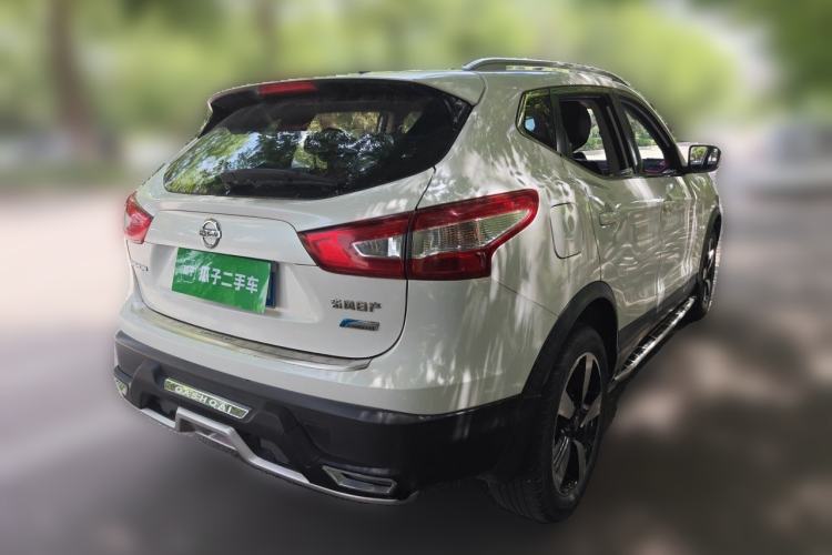 Used Nissan Qashqai 2016 2.0L CVT Leading Edition Rear Right 45 Deg